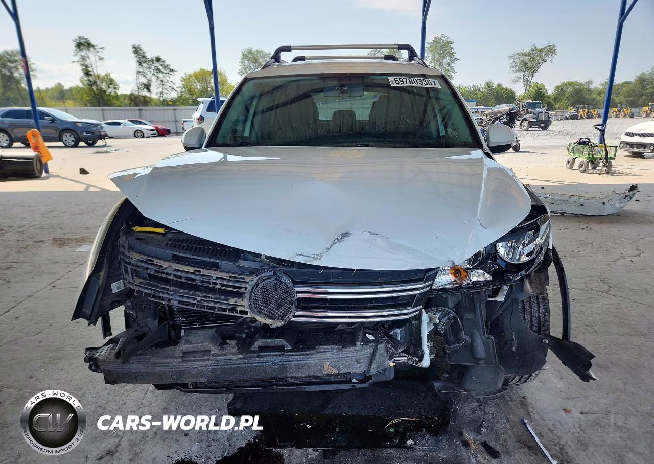 2015 Volkswagen Tiguan S VIN:WVGAV7AX4FW610981 - 5