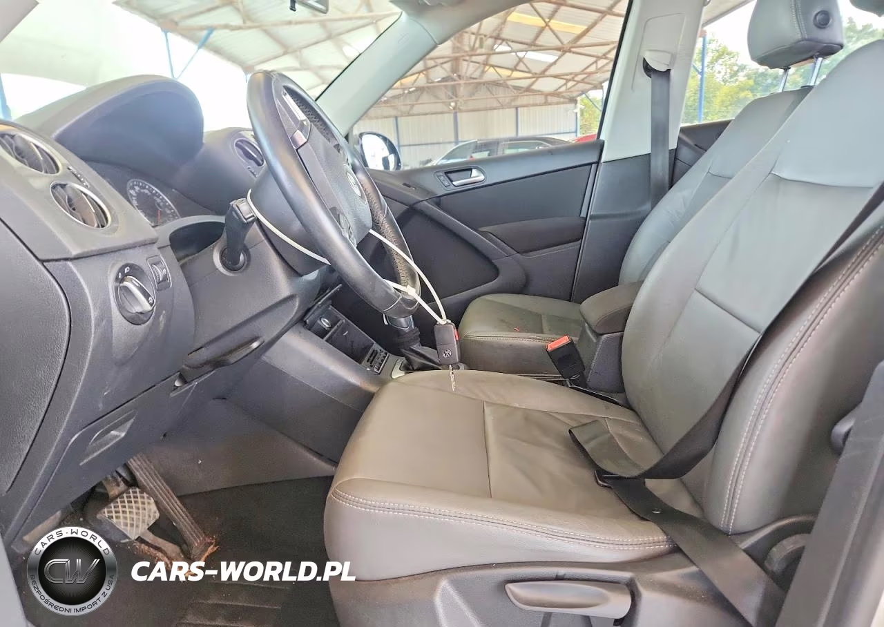 2015 Volkswagen Tiguan S VIN:WVGAV7AX4FW610981 - 7
