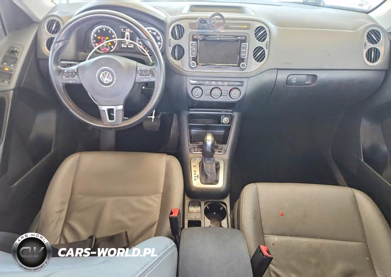 2015 Volkswagen Tiguan S VIN:WVGAV7AX4FW610981 - 8
