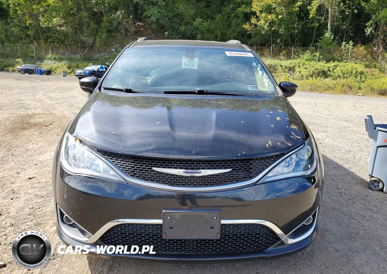 2020 Chrysler Pacifica Touring L VIN:2C4RC1BG1LR106465 - 5