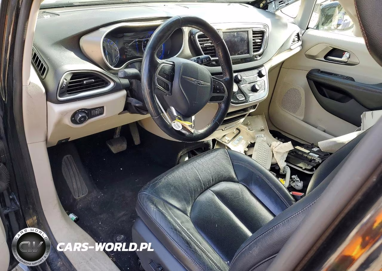 2020 Chrysler Pacifica Touring L VIN:2C4RC1BG1LR106465 - 8