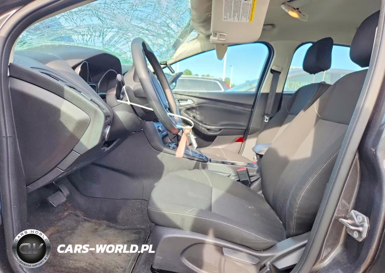 2018 Ford Focus Se VIN:1FADP3F29JL290865 - 7