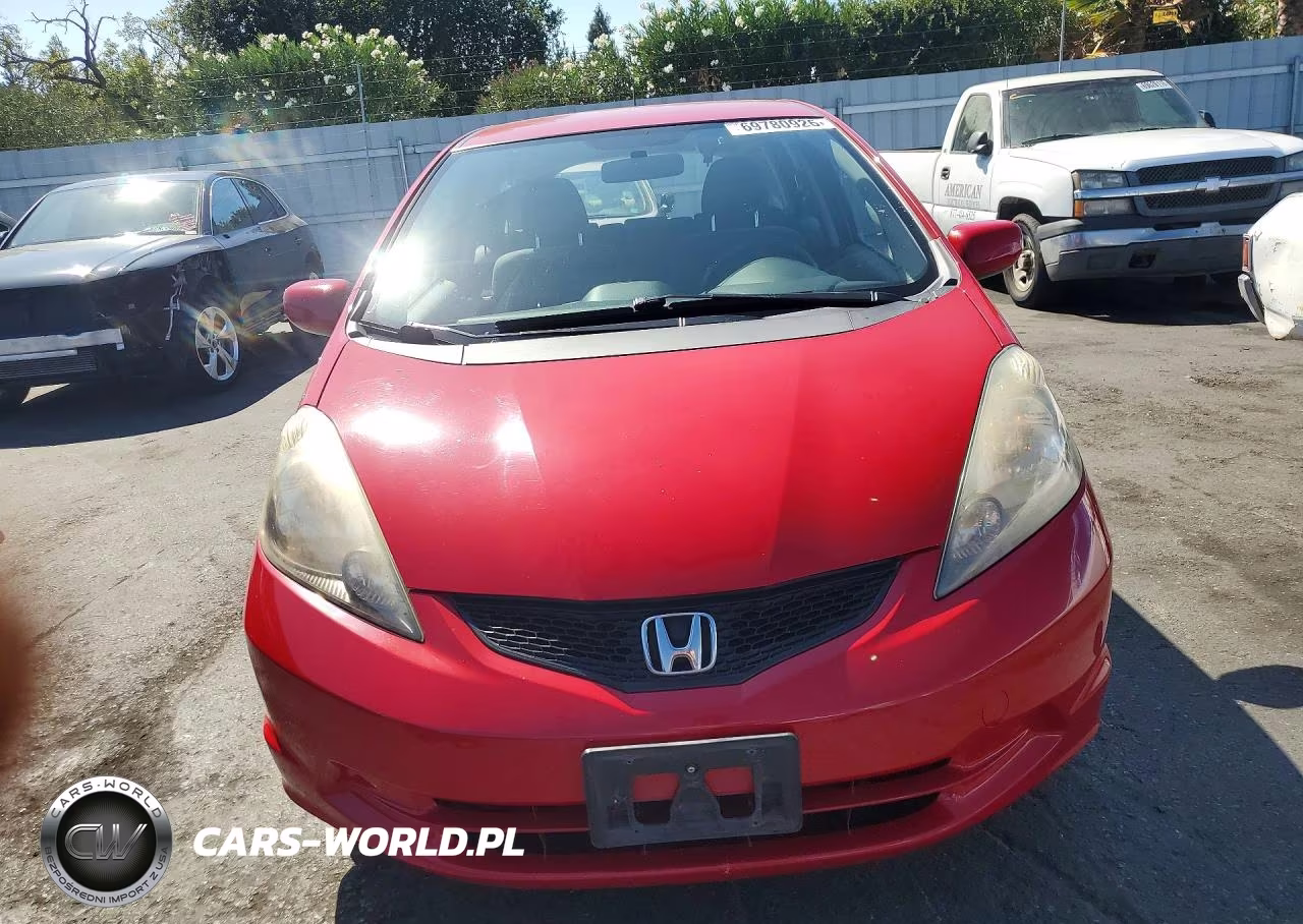 2012 Honda Fit VIN:JHMGE8H36CC023393 - 5