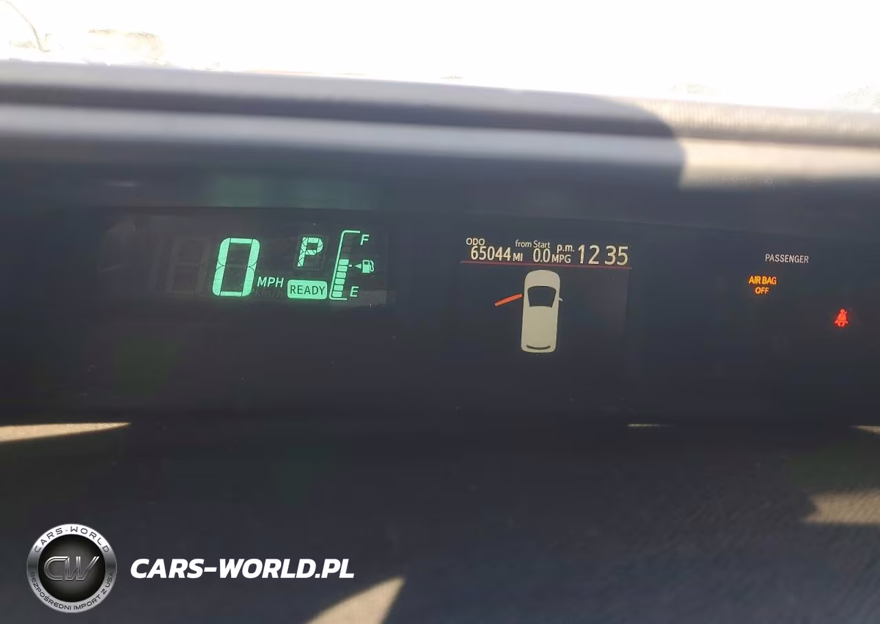 2013 Toyota Prius VIN:JTDKDTB39D1047145 - 9