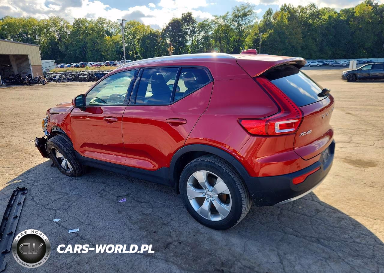 2021 Volvo Xc40 T5 Momentum VIN:YV4162UK7M2603769 - 2