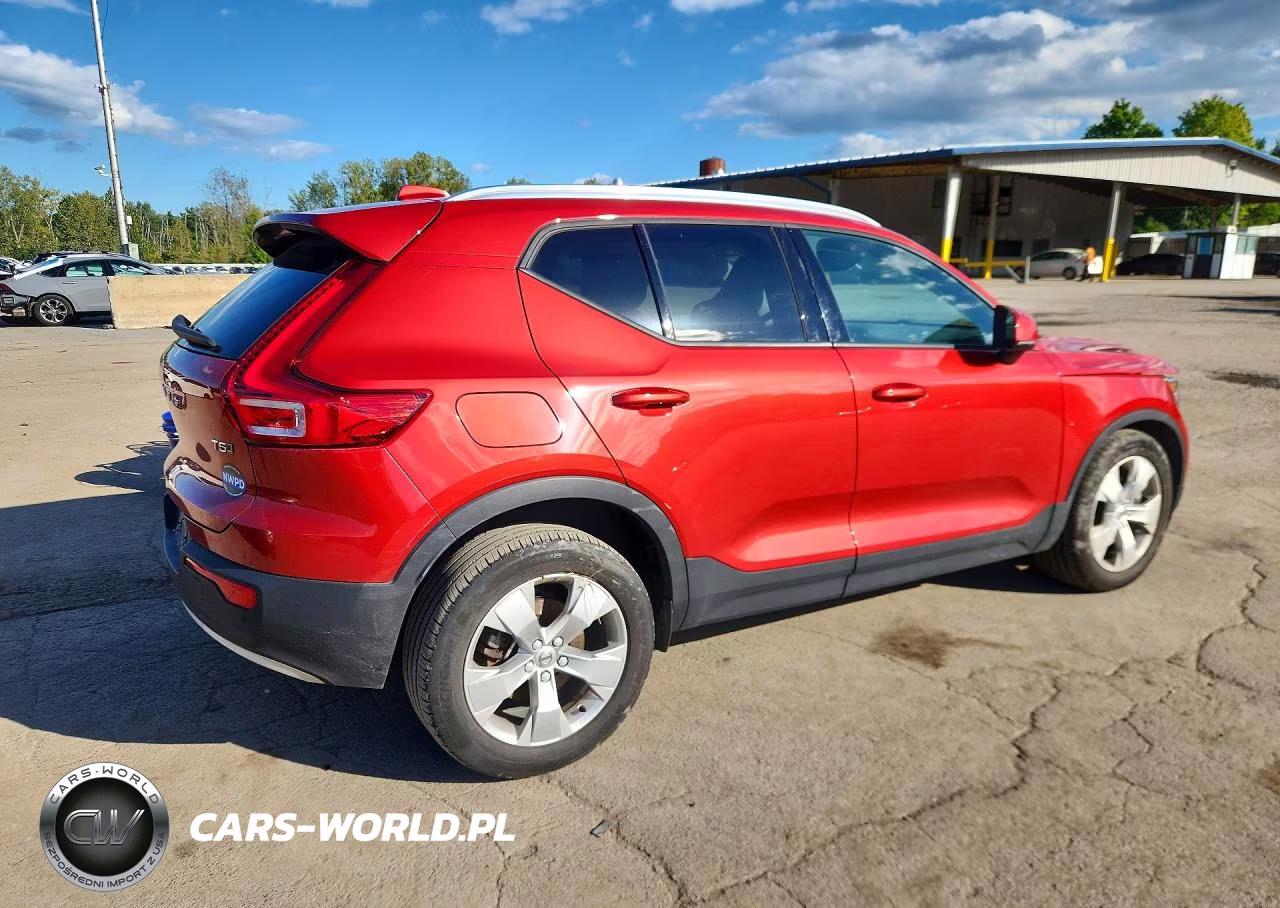 2021 Volvo Xc40 T5 Momentum VIN:YV4162UK7M2603769 - 3