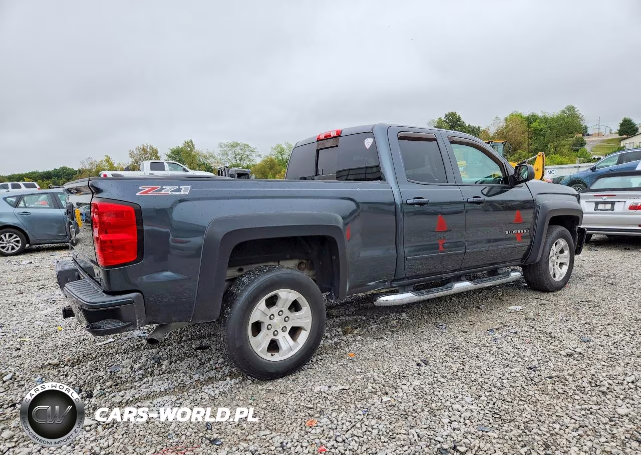 2017 Chevrolet Silverado K1500 Lt VIN:1GCVKREC4HZ215993 - 3
