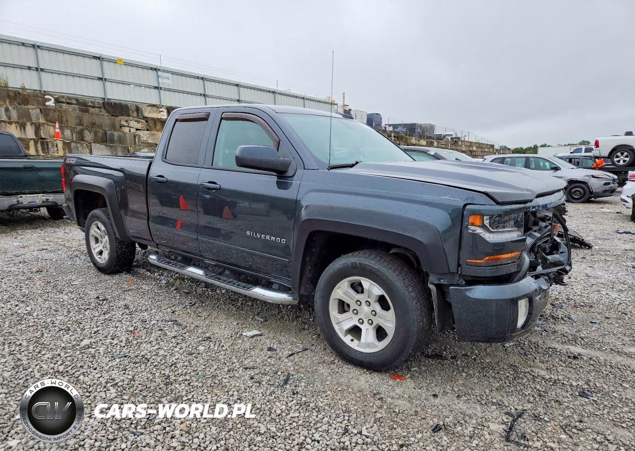 2017 Chevrolet Silverado K1500 Lt VIN:1GCVKREC4HZ215993 - 4