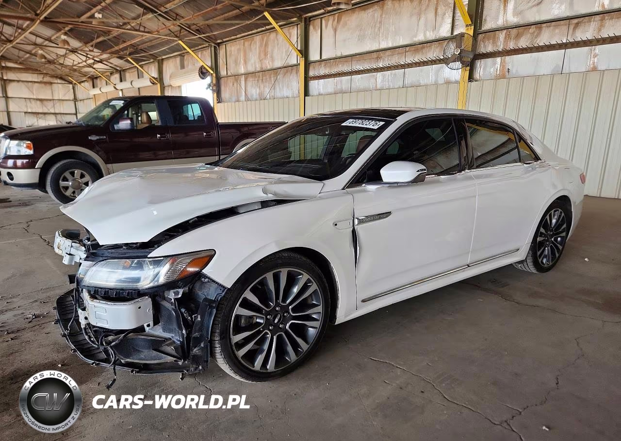 2018 Lincoln Continental Reserve – zdjęcie 1 z 12