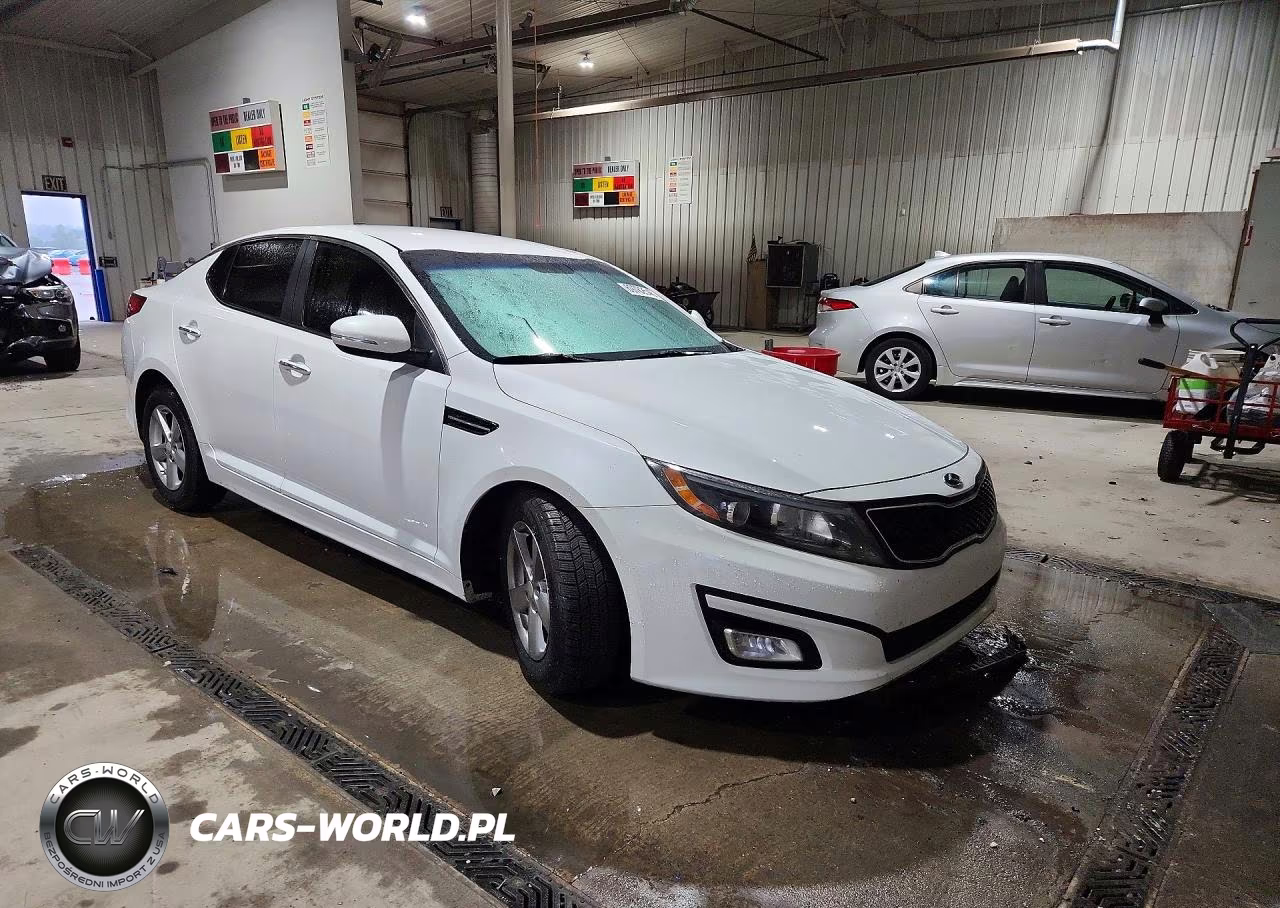 2015 Kia Optima Lx VIN:5XXGM4A74FG369621 - 4