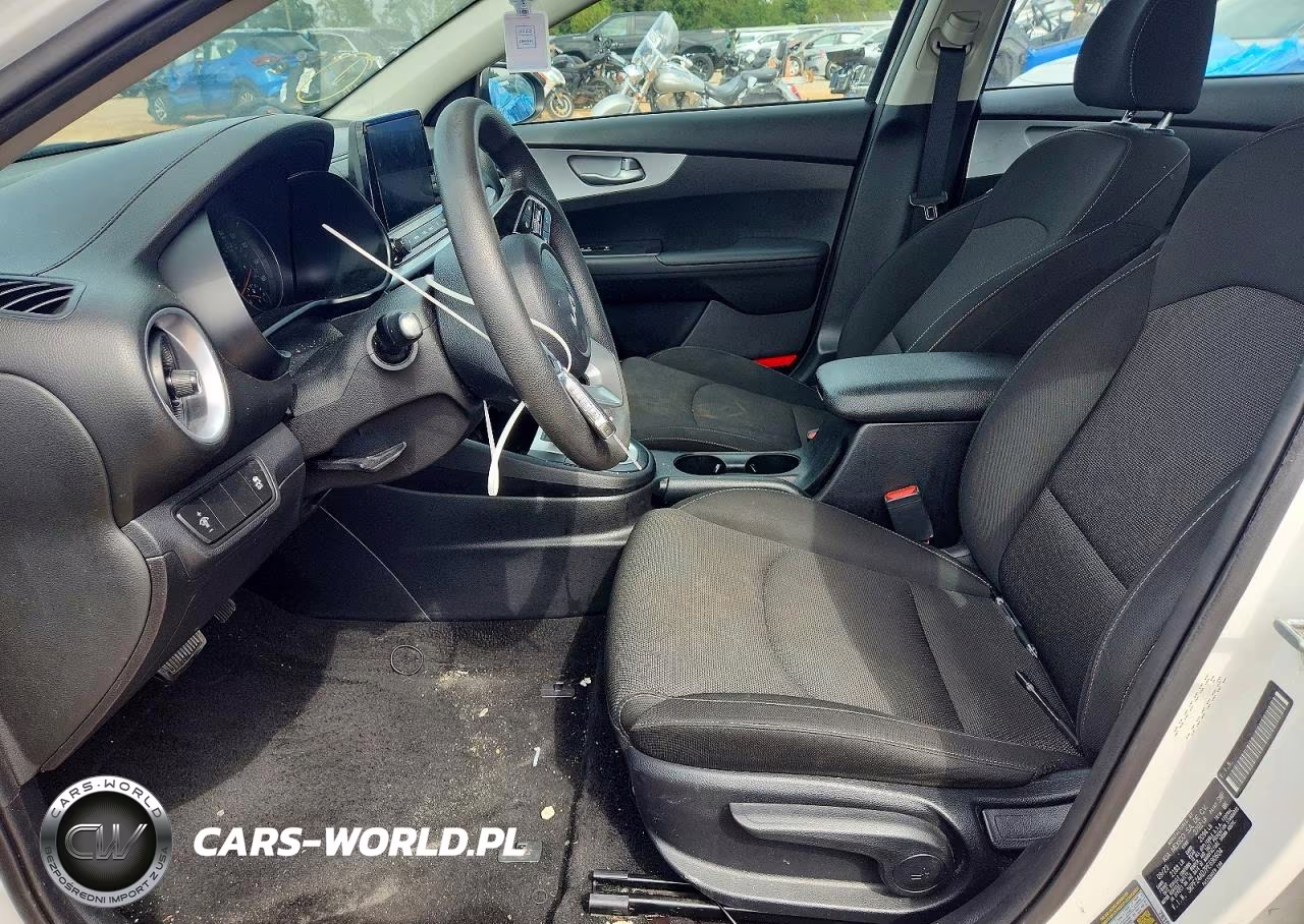2023 Kia Forte Lxs VIN:3KPF24AD7PE690604 - 7