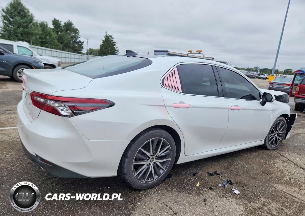 2021 Toyota Camry Xle VIN:4T1F11AK1MU603160 - 3