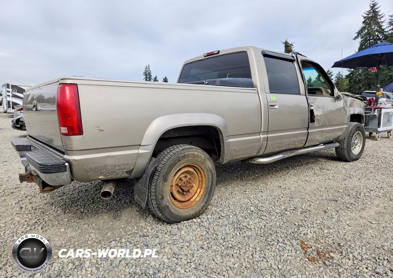 1999 Chevrolet Gmt-400 K2500 VIN:1GCGK23J9XF053814 - 3