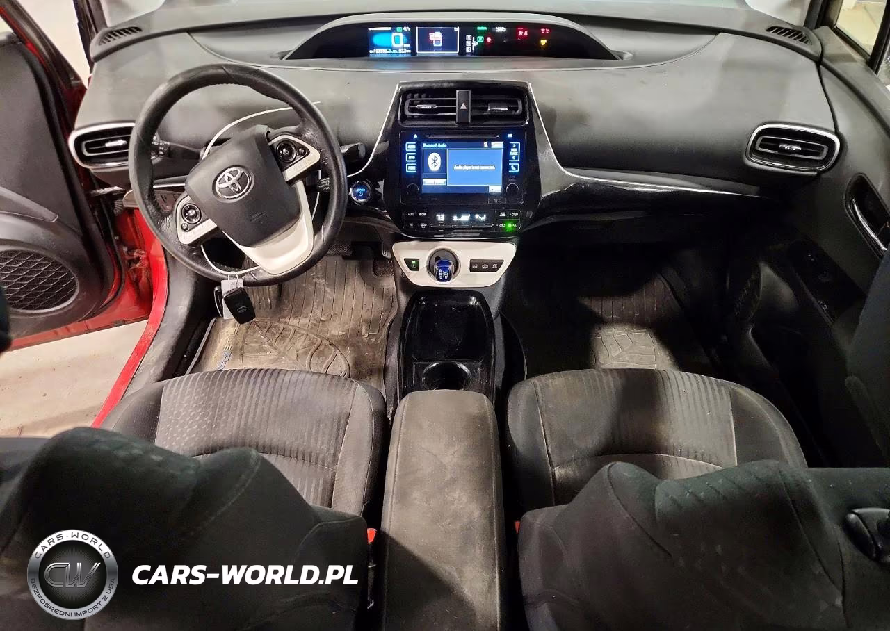 2017 Toyota Prius Prime Plus VIN:JTDKARFPXH3018417 - 8