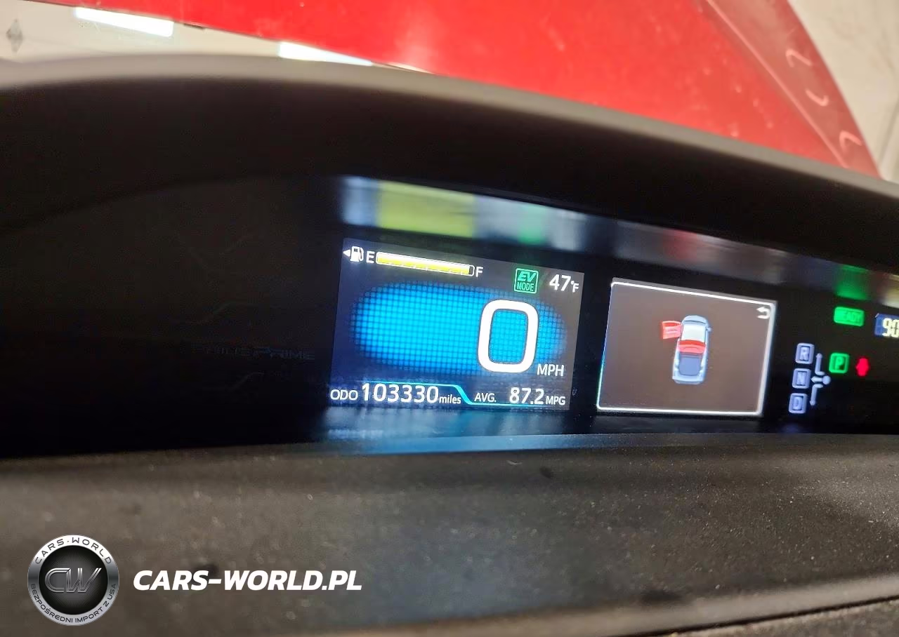 2017 Toyota Prius Prime Plus VIN:JTDKARFPXH3018417 - 9