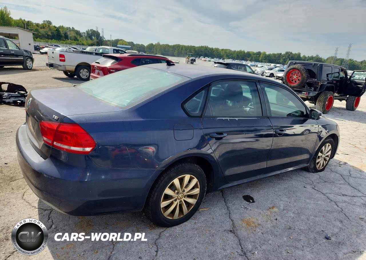 2015 Volkswagen Passat S VIN:1VWAT7A30FC056828 - 3