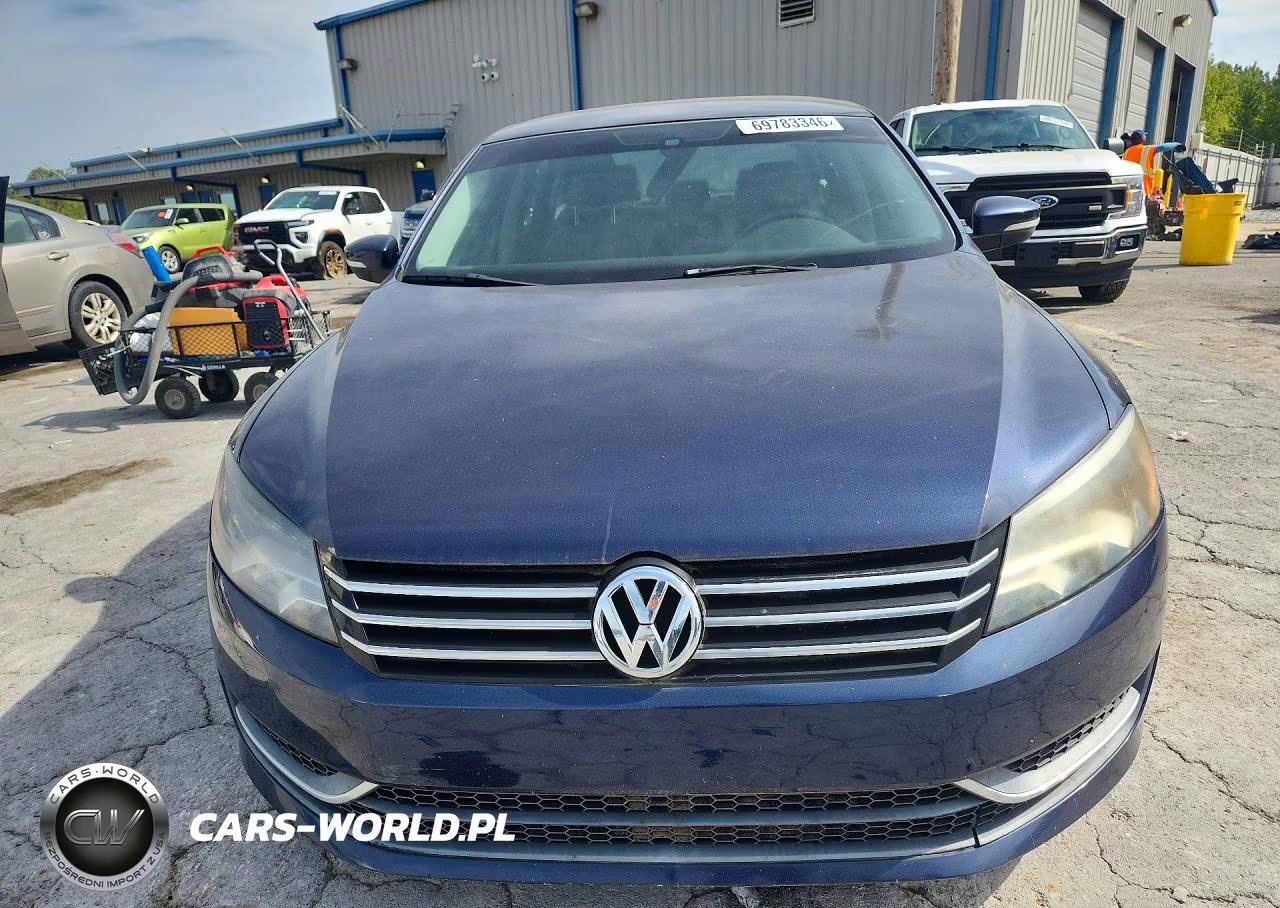 2015 Volkswagen Passat S VIN:1VWAT7A30FC056828 - 5