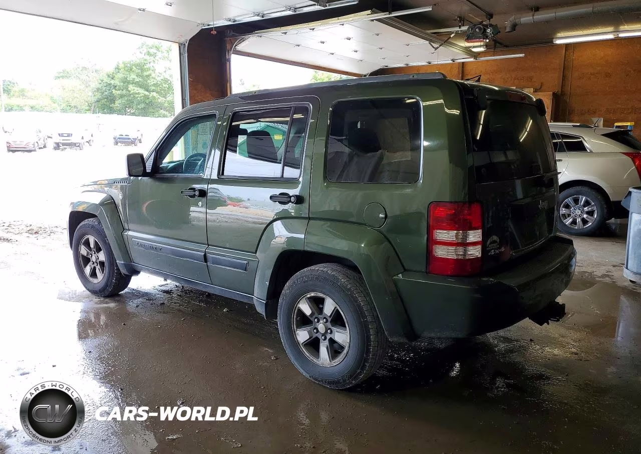 2008 Jeep Liberty Sport VIN:1J8GN28K18W105262 - 2