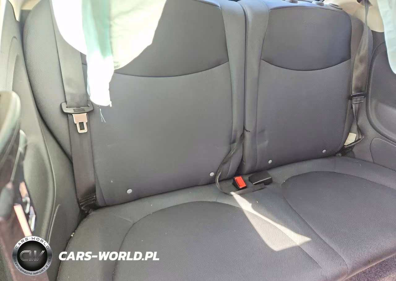 2015 Fiat 500 Pop VIN:3C3CFFARXFT561964 - 10