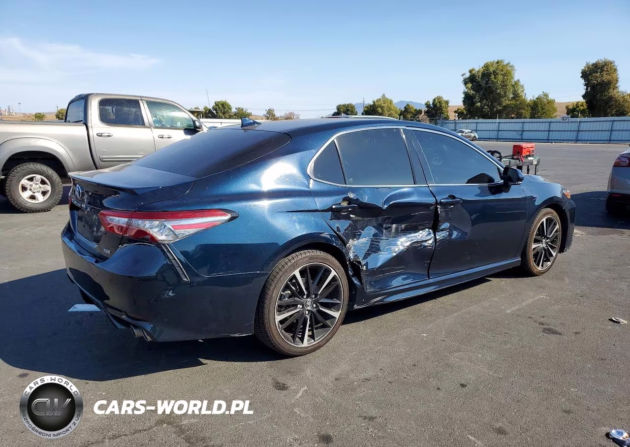 2019 Toyota Camry Xse VIN:4T1B61HK4KU759969 - 3