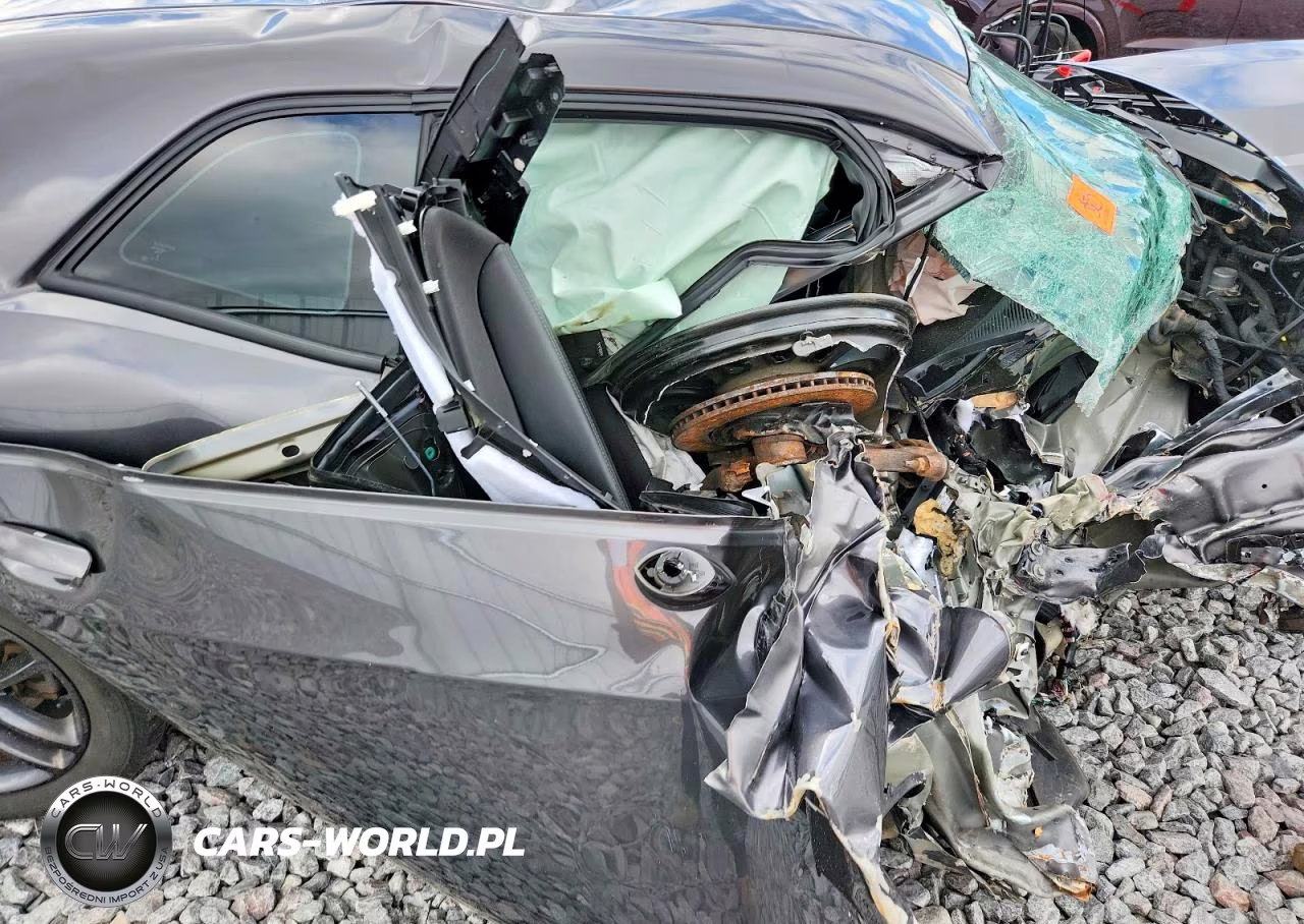 2019 Dodge Challenger Sxt VIN:2C3CDZGG1KH677912 - 10