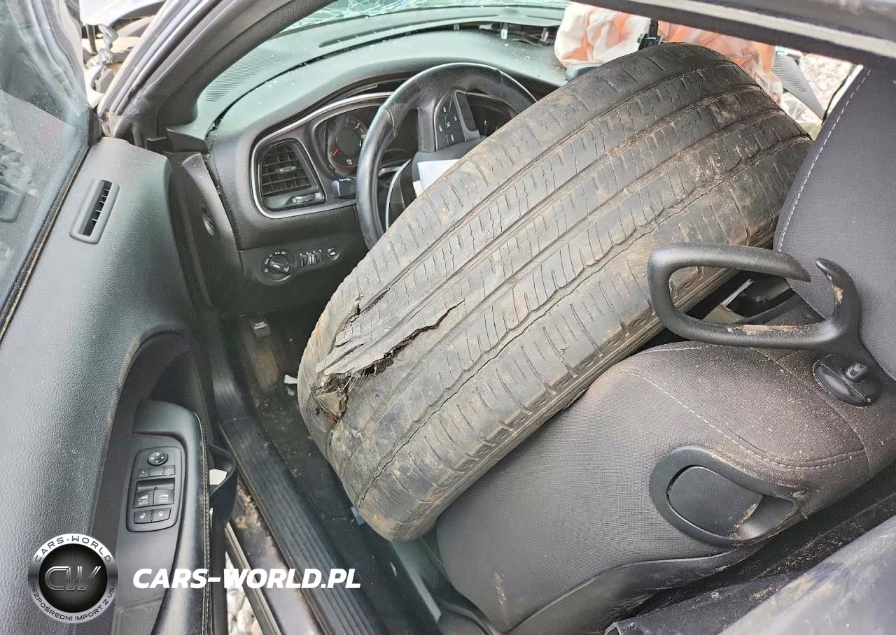 2019 Dodge Challenger Sxt VIN:2C3CDZGG1KH677912 - 8