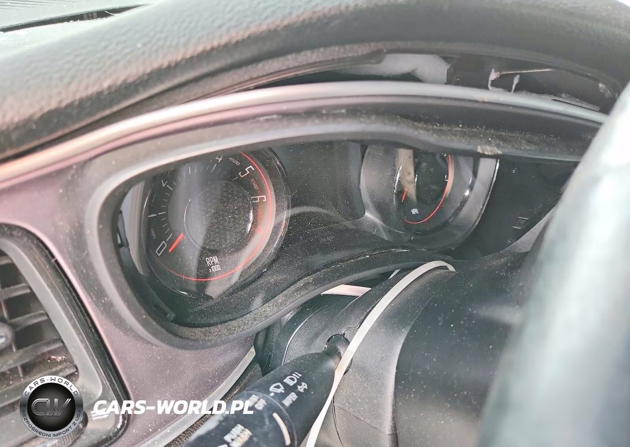 2019 Dodge Challenger Sxt VIN:2C3CDZGG1KH677912 - 9