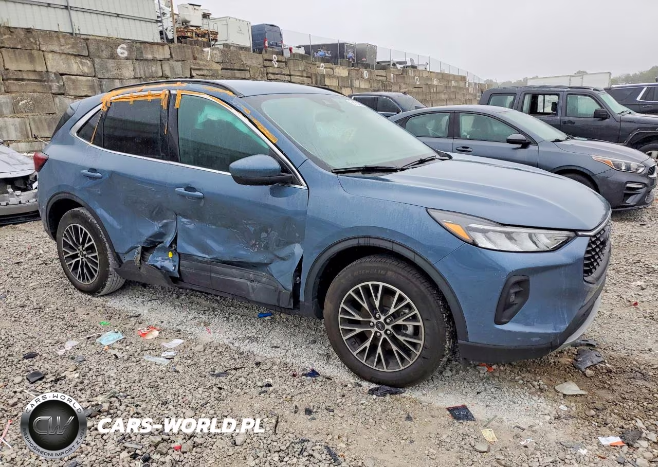 2025 Ford Escape VIN:1FMCU0E12SUA56256 - 4