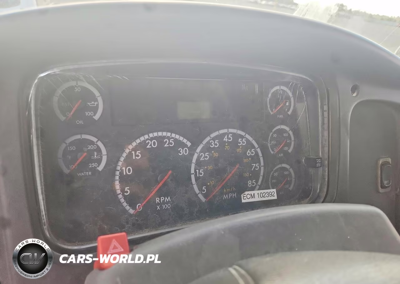 2006 Freightliner Business Class M2 Flatbed Truck VIN:1FVHCYDC36HX00512 - 9