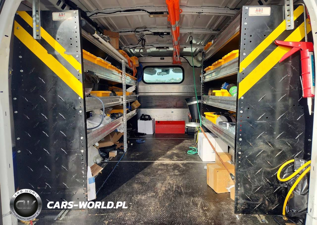 2020 Chevrolet Express G2500 VIN:1GCWGAFPXL1210054 - 10