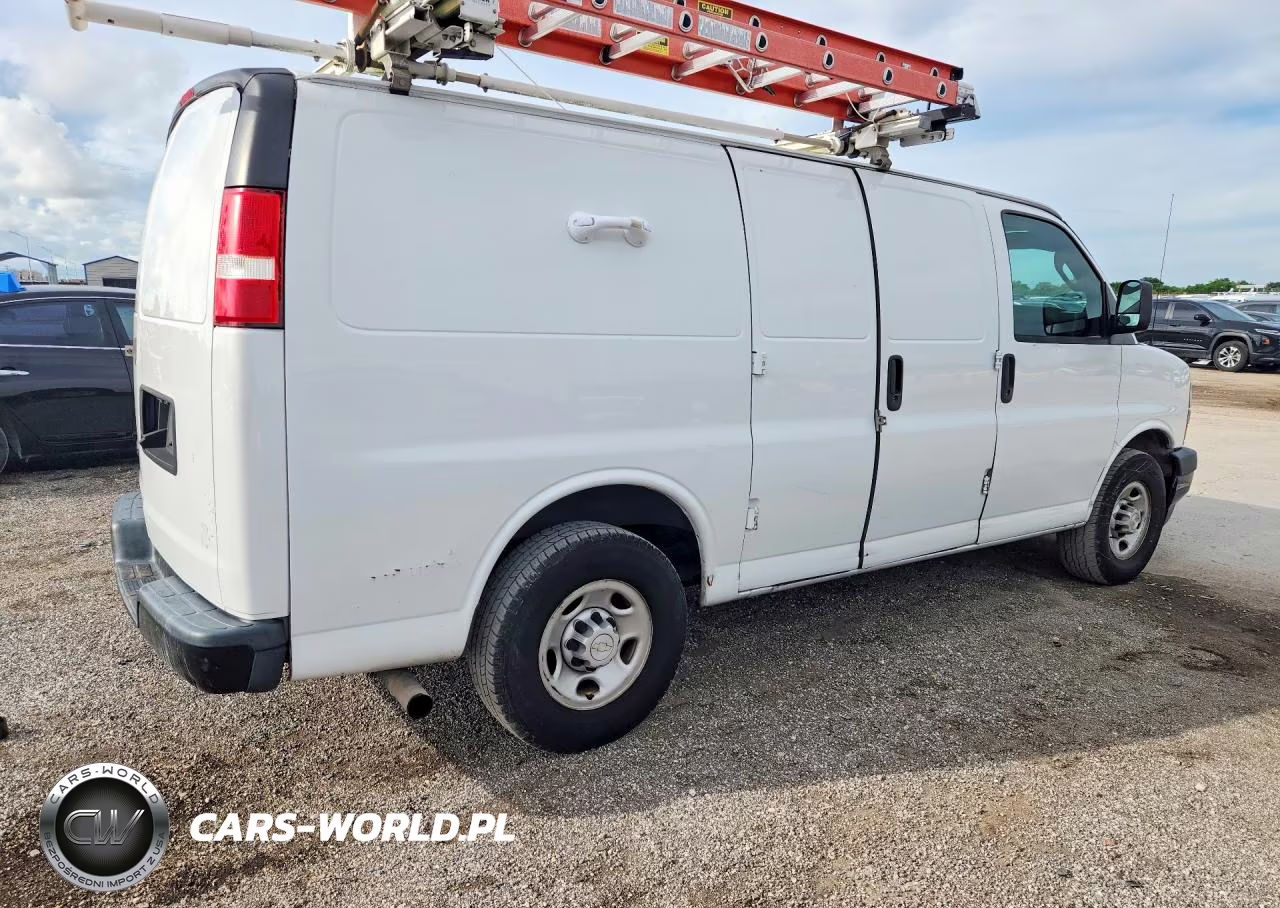 2020 Chevrolet Express G2500 VIN:1GCWGAFPXL1210054 - 3