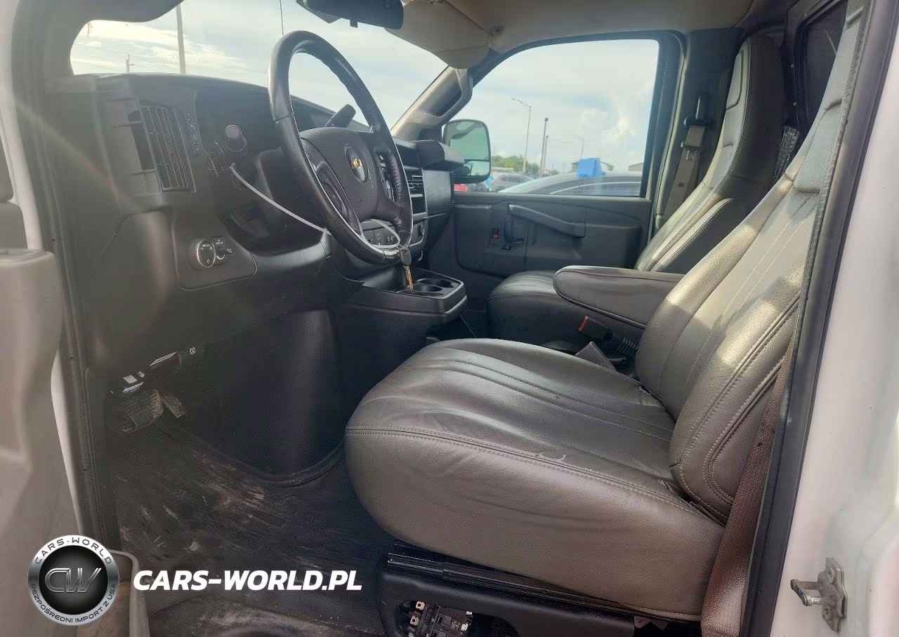 2020 Chevrolet Express G2500 VIN:1GCWGAFPXL1210054 - 7