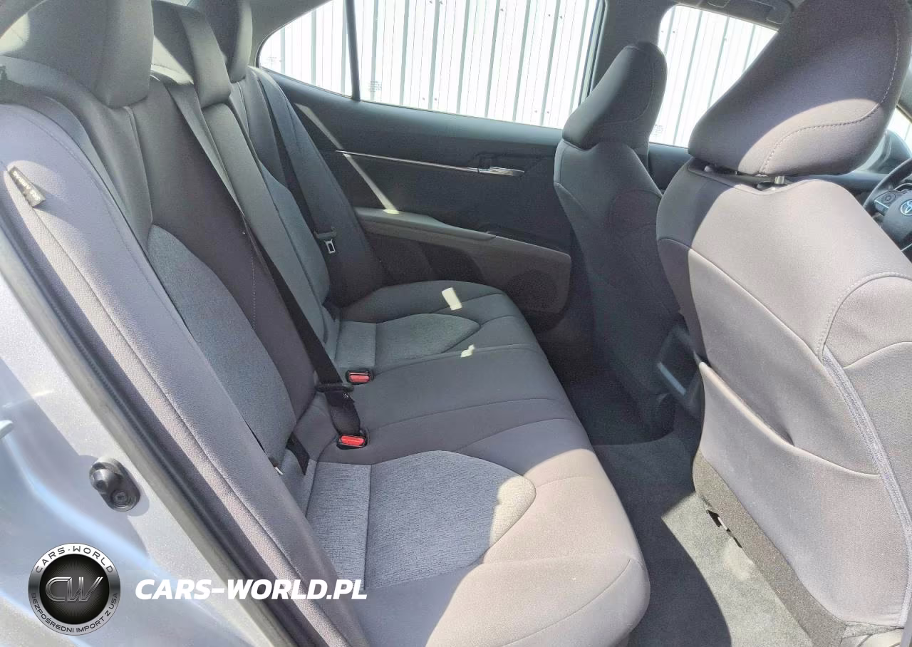 2022 Toyota Camry Le VIN:4T1C31AK7NU582443 - 10