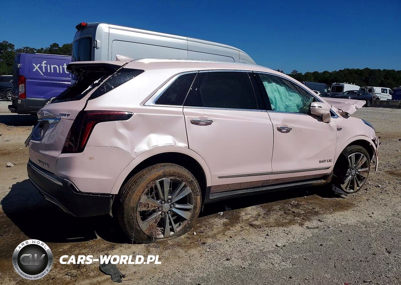 2025 Cadillac Xt5 Premium Luxury VIN:1GYKNCR45SZ117048 - 3