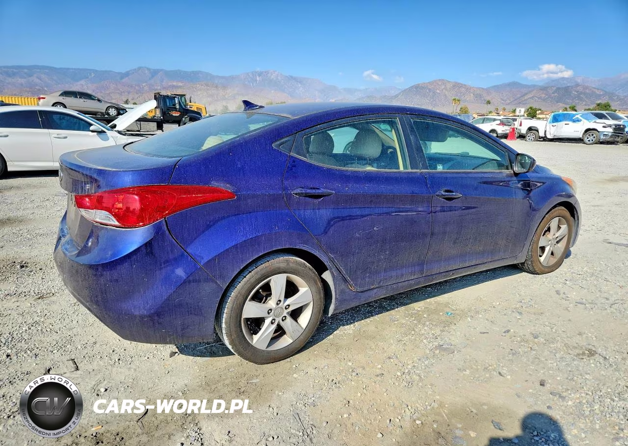 2013 Hyundai Elantra Gls VIN:5NPDH4AE6DH387691 - 3