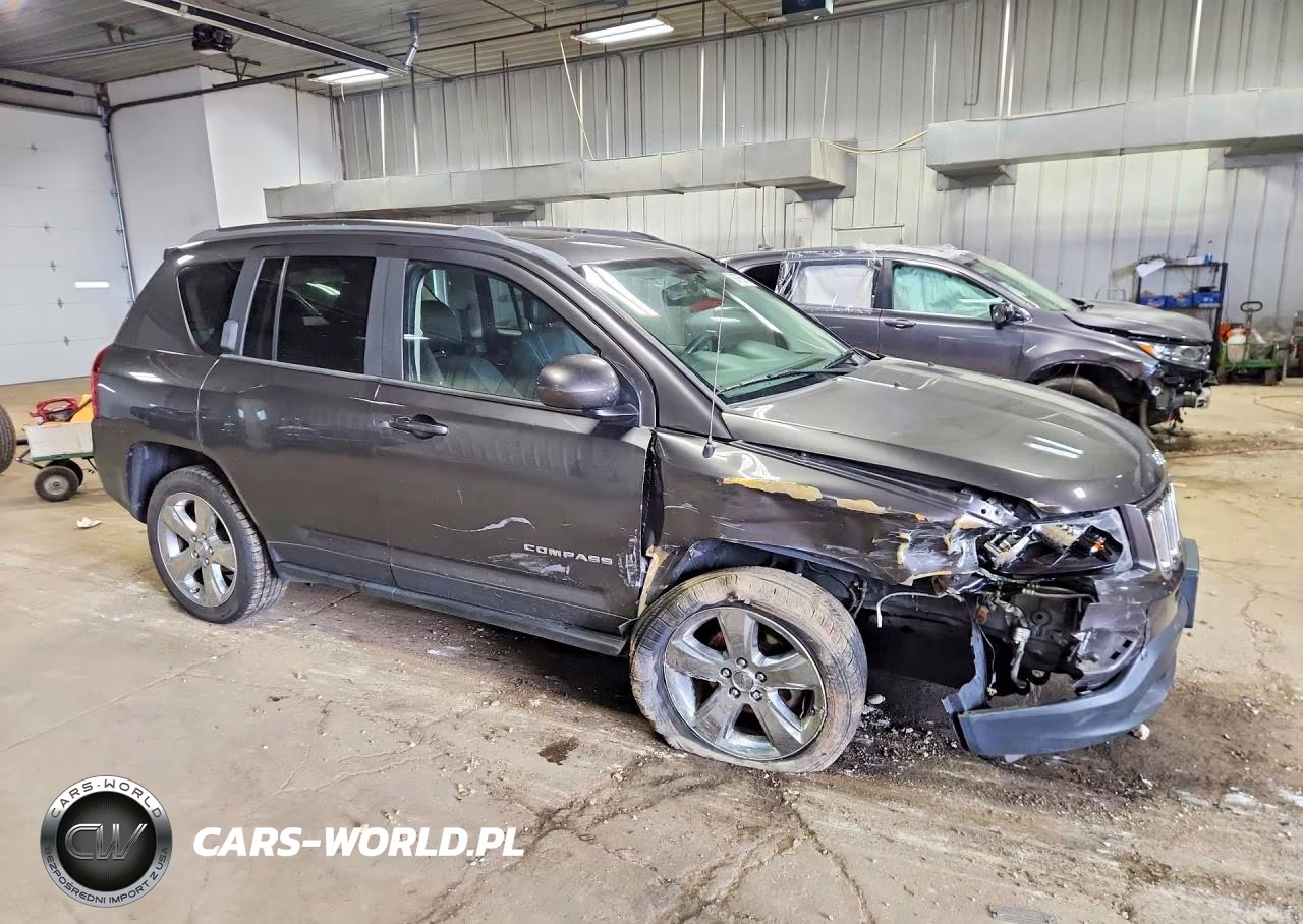 2014 Jeep Compass Limited VIN:1C4NJDCB9ED846957 - 4