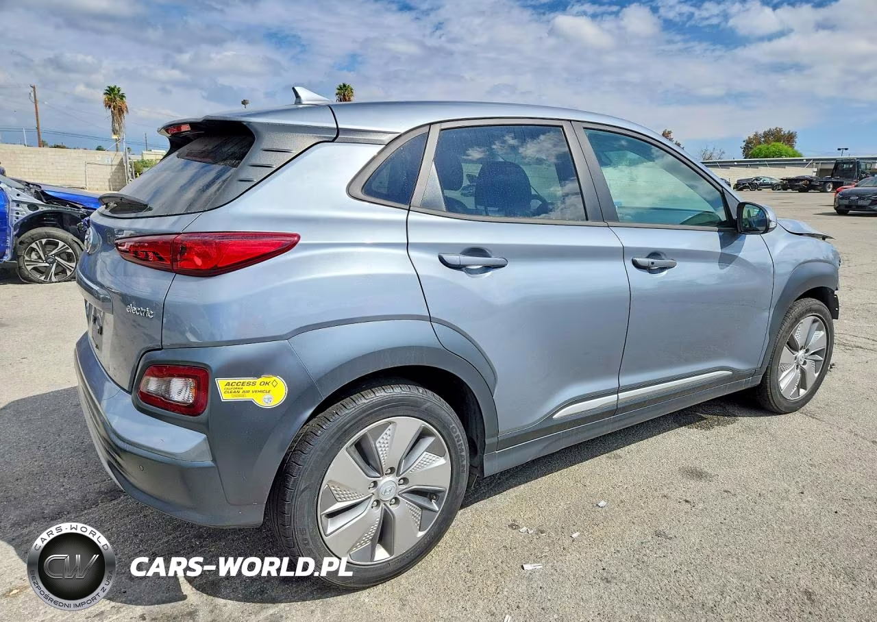 2021 Hyundai Kona Ultimate VIN:KM8K53AG2MU126605 - 3
