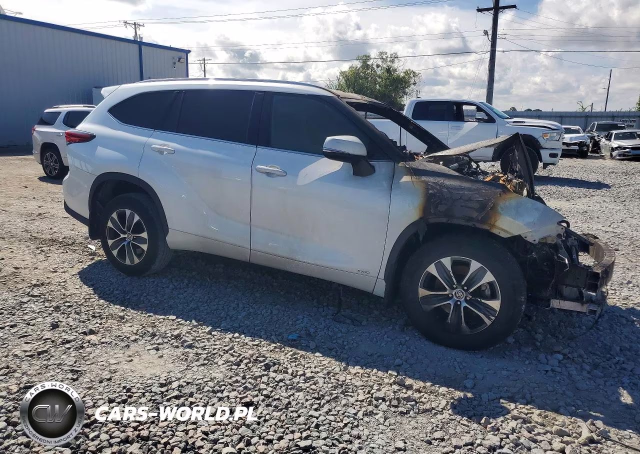 2022 Toyota Highlander Hybrid Xle VIN:5TDGBRCH6NS538513 - 4