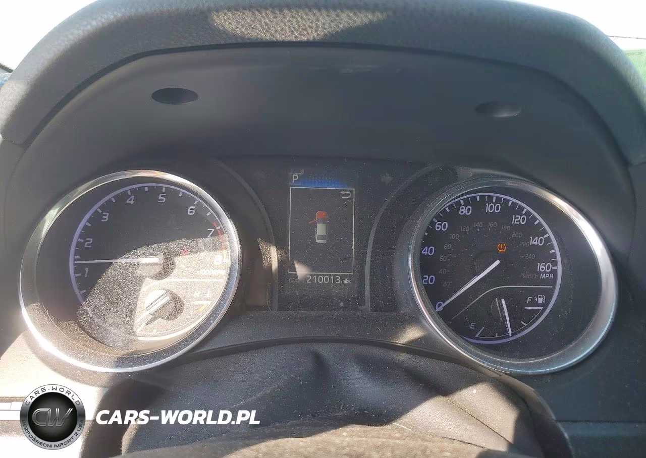 2018 Toyota Camry Se VIN:4T1B11HK7JU077164 - 9