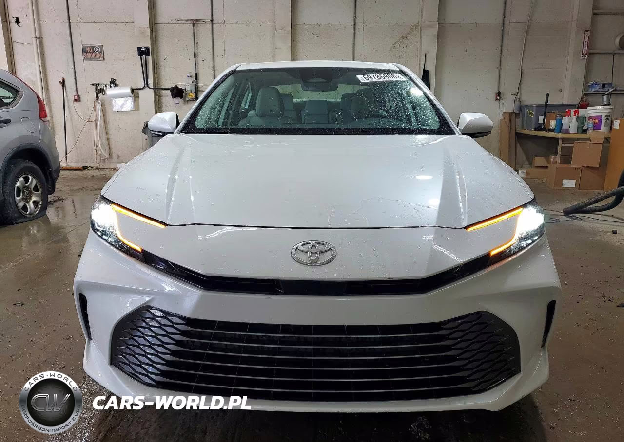 2026 Toyota Camry Xle VIN:4T1DAACK8TU335212 - 5