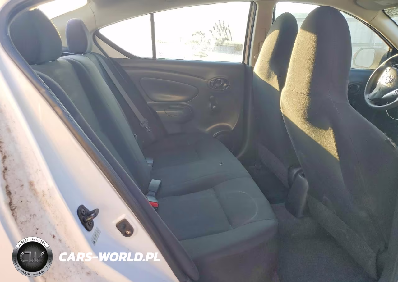 2015 Nissan Versa 1.6 S Plus VIN:3N1CN7AP7FL837829 - 10