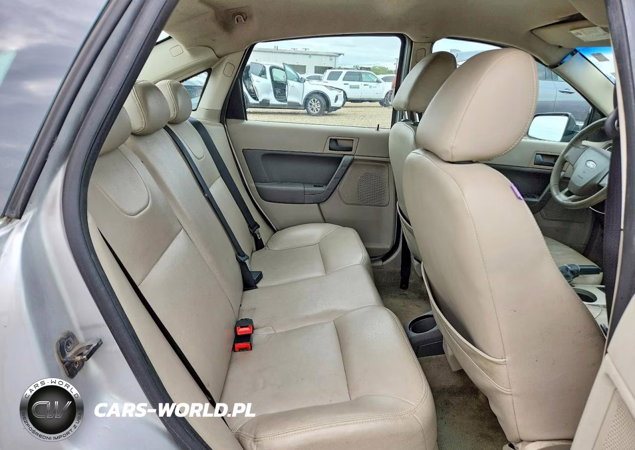2010 Ford Focus Se VIN:1FAHP3FN8AW114335 - 10