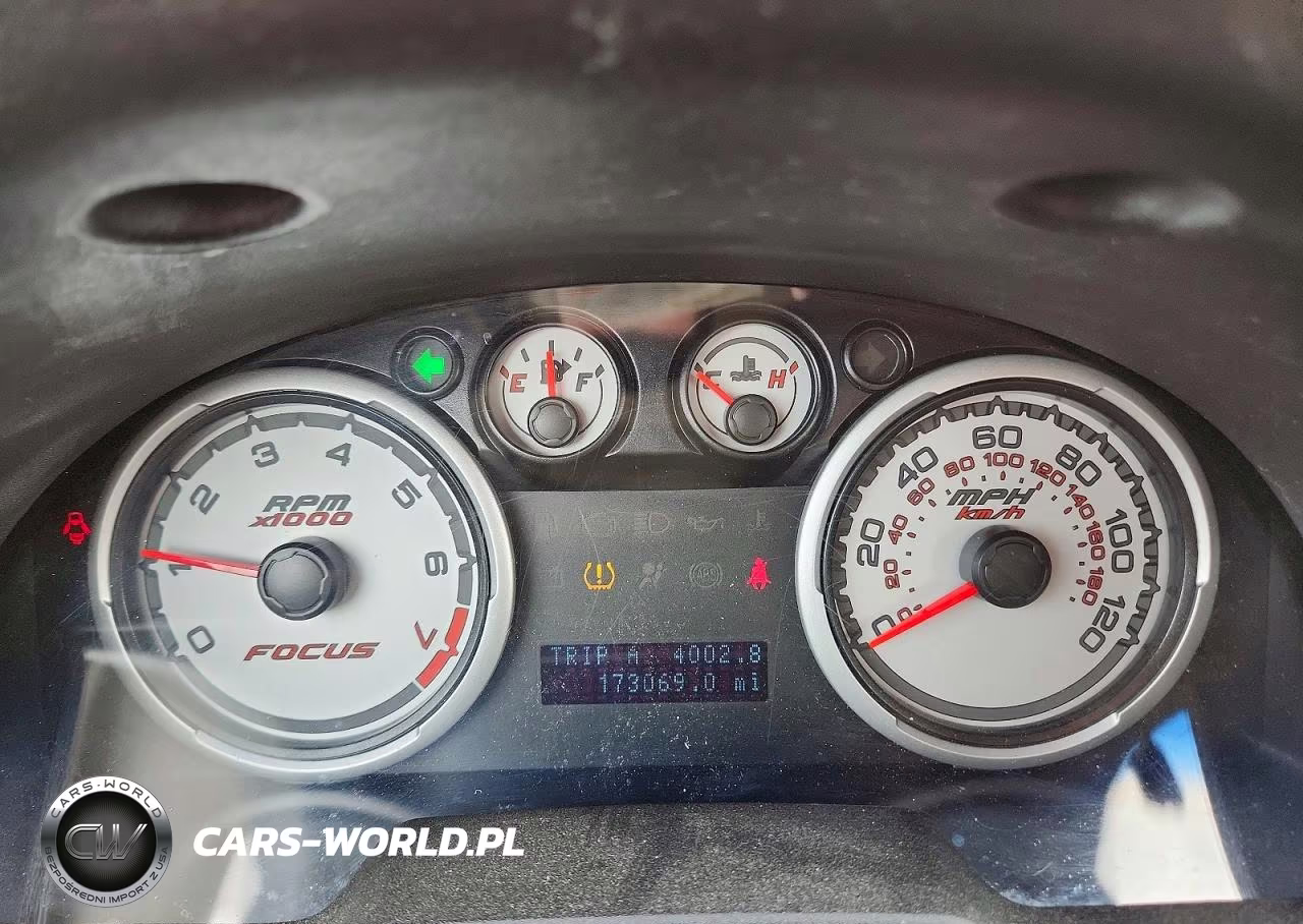 2010 Ford Focus Se VIN:1FAHP3FN8AW114335 - 9