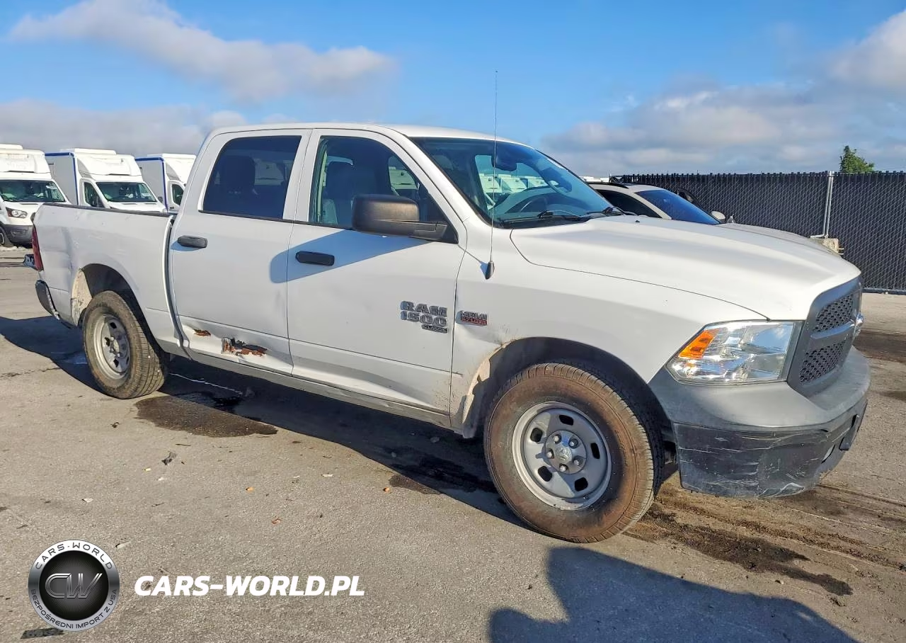 2019 Ram 1500 Classic Tradesman VIN:1C6RR7KT3KS571252 - 4