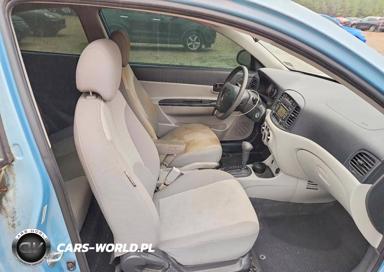 2009 Hyundai Accent Gs VIN:KMHCM36C09U129166 - 11