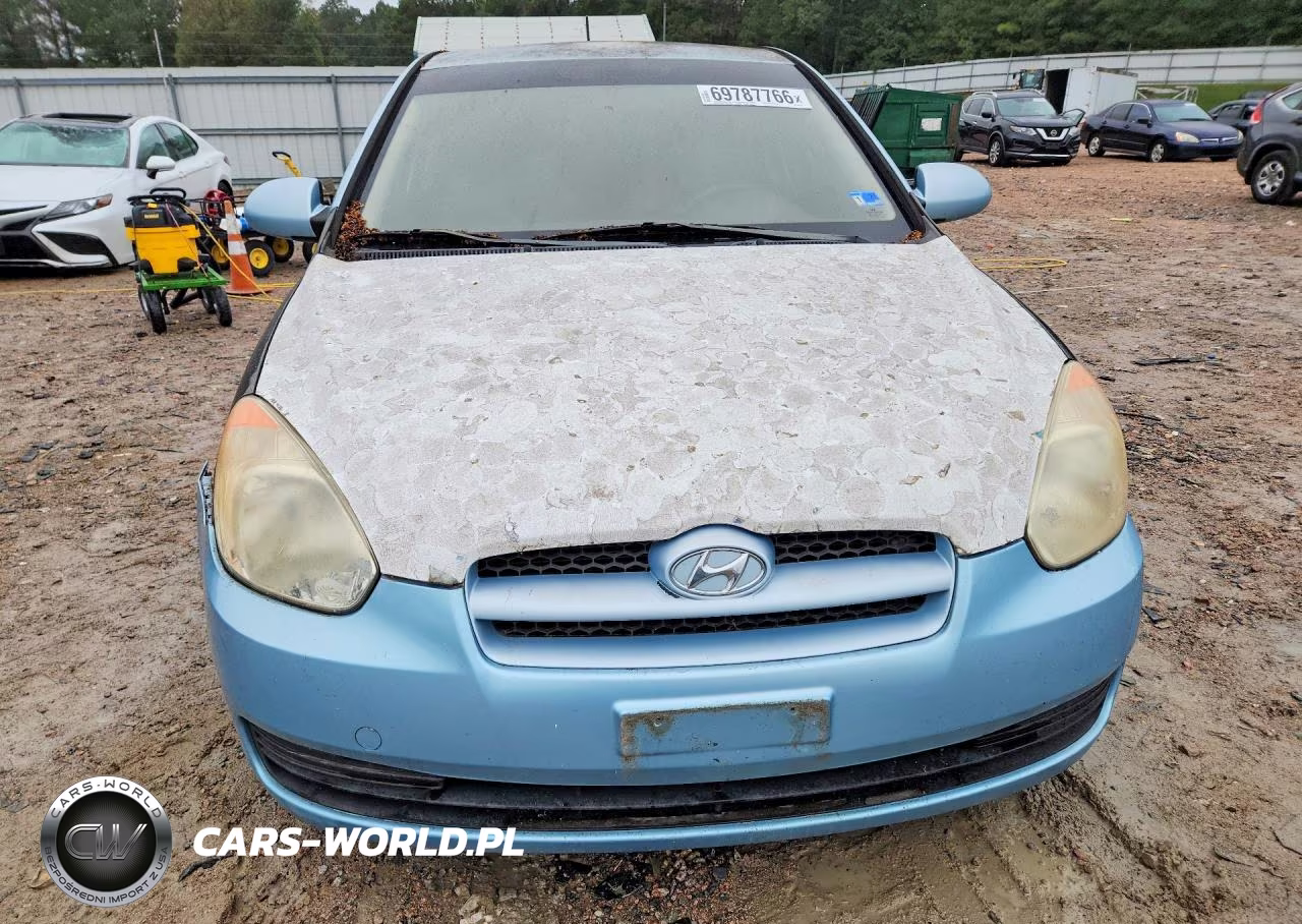 2009 Hyundai Accent Gs VIN:KMHCM36C09U129166 - 5