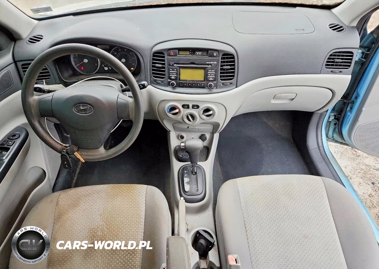 2009 Hyundai Accent Gs VIN:KMHCM36C09U129166 - 8