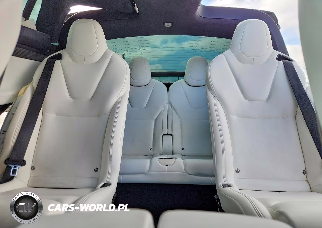 2018 Tesla Model X VIN:5YJXCBE26JF120593 - 10