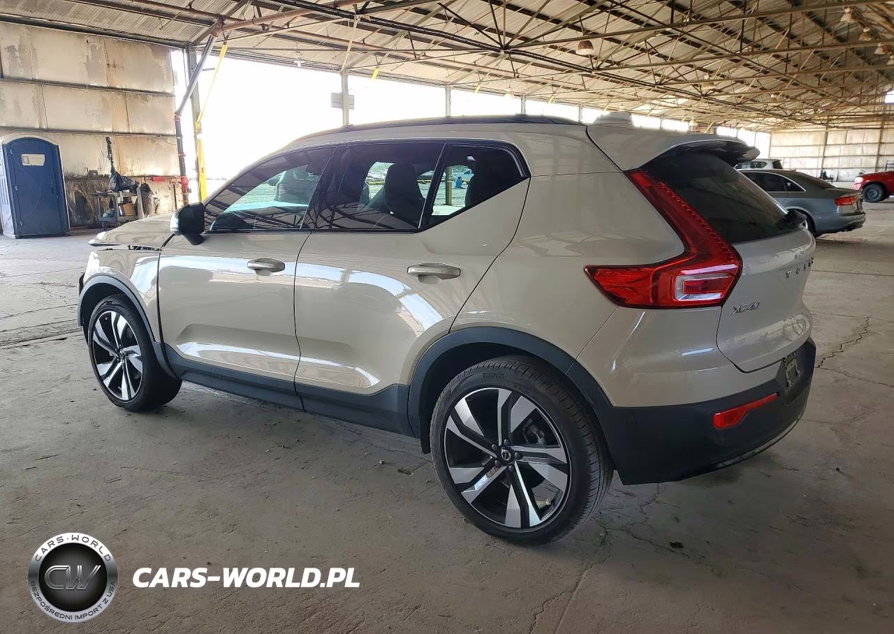 2025 Volvo Xc40 Plus VIN:YV4L12UC7S2457659 - 2