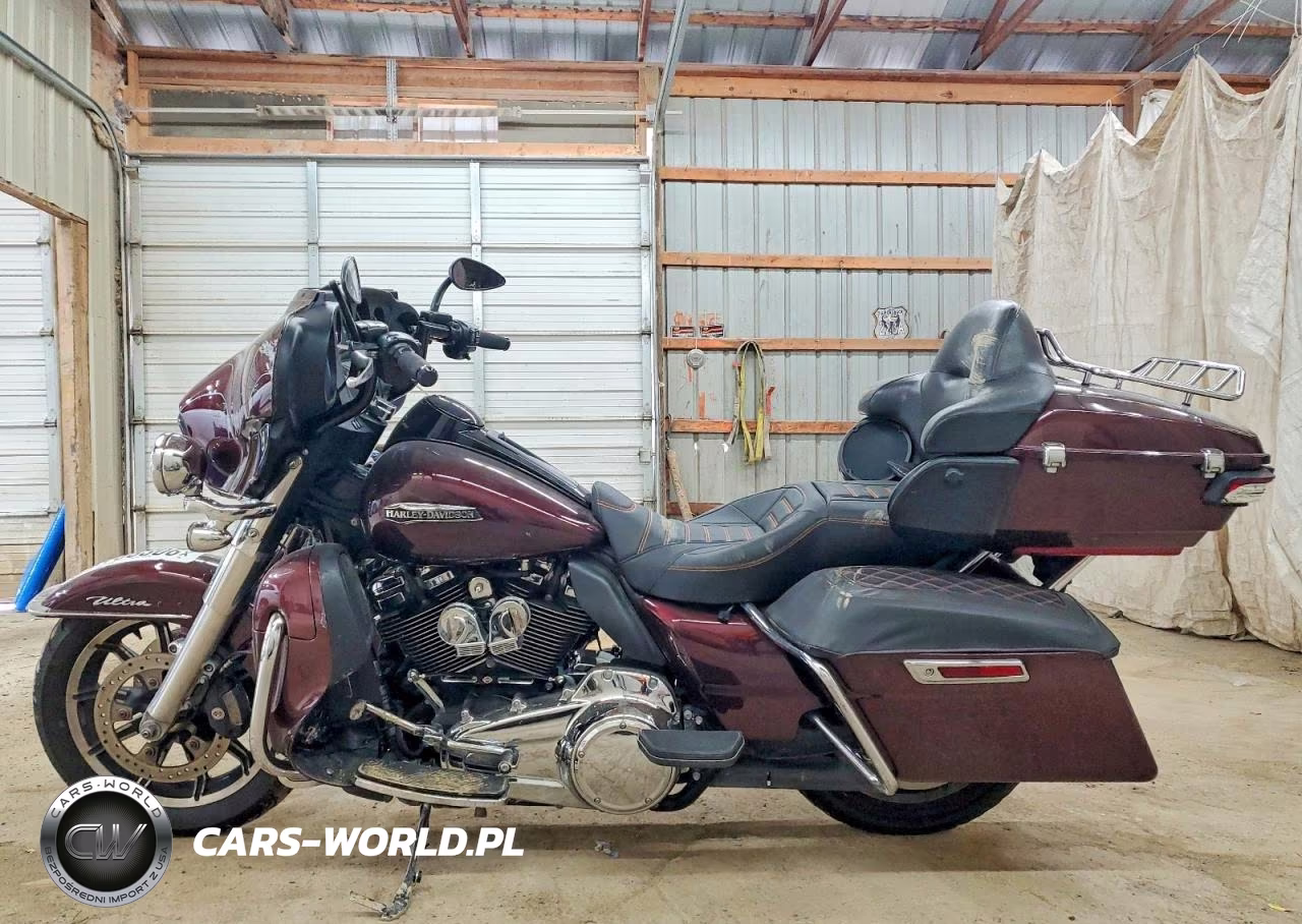 2019 Harley-Davidson Flhtcu VIN:1HD1FCC11KB675337 - 3